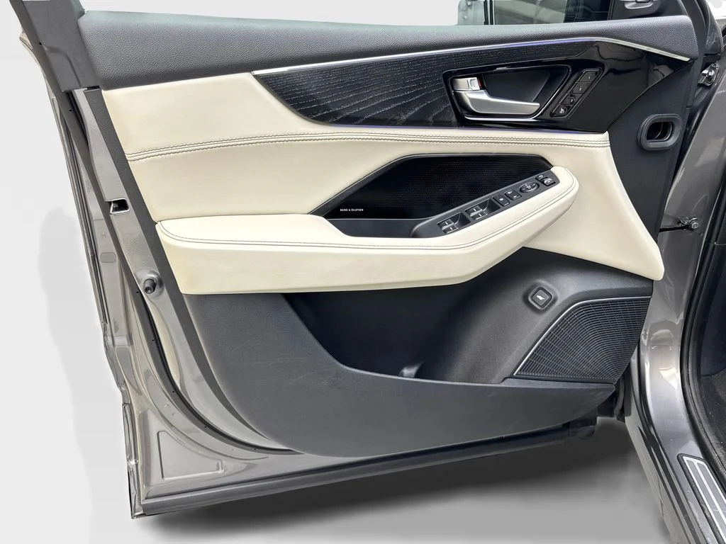Used 2025  Acura Type S w/Advance Package image 32