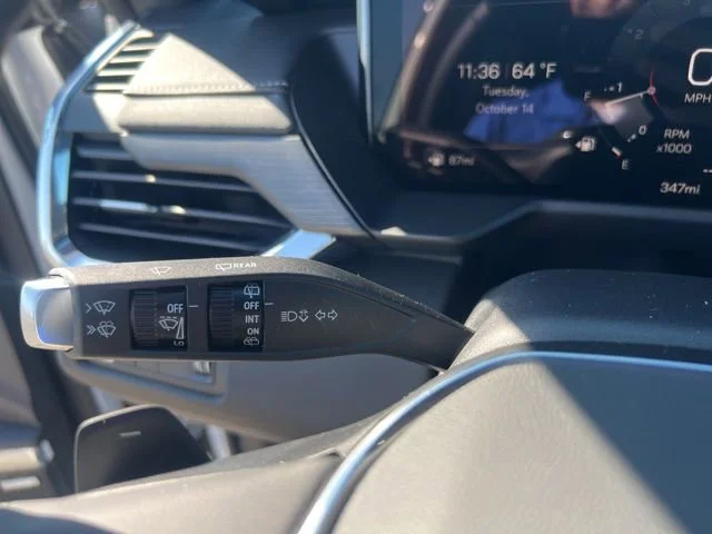 New 2026 Summit White GMC Elevation image 20