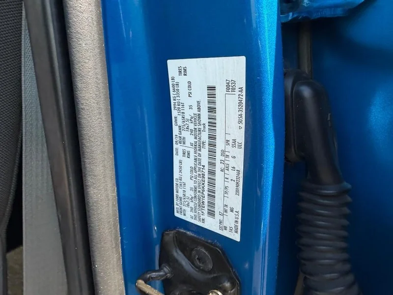 Certified Used 2019 Velocity Blue Metallic Ford XLT image 21