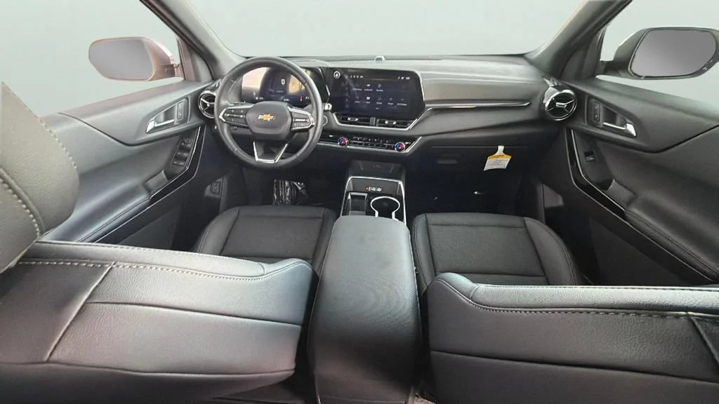 Used 2025 Sterling Gray Metallic Chevrolet LT image 30