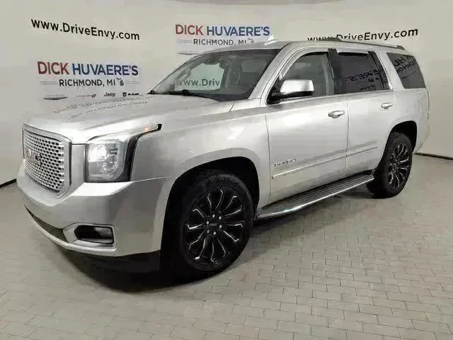 2015 GMC Yukon 4WD Denali's photo