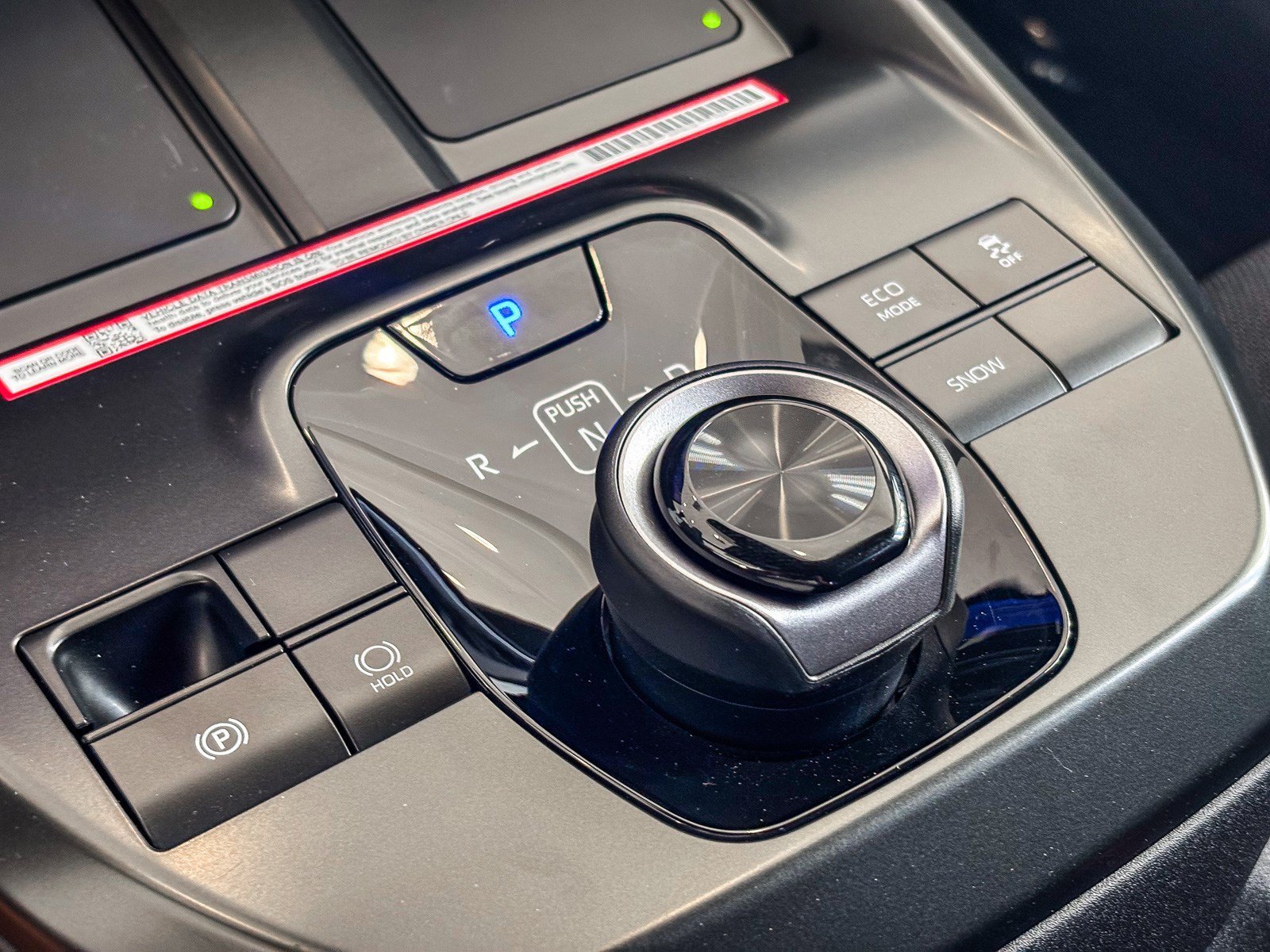 New 2026 Wind Chill Pearl <sup>1</sup> Toyota  SE image 24