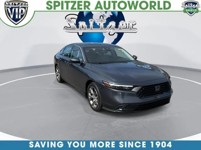 Used 2023  Honda EX image 2