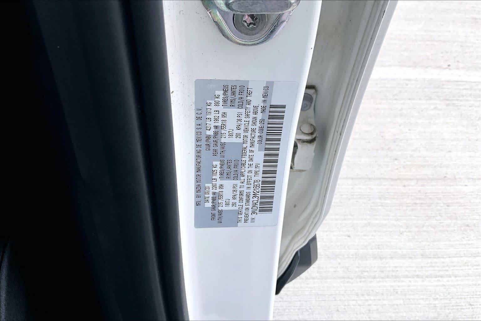 Used 2021 Snowflake White Pearl Mica Mazda Preferred image 36