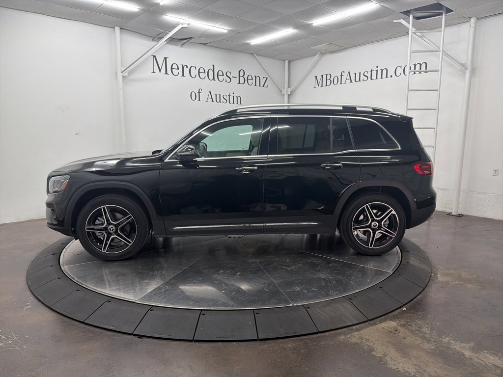 Used 2026 Black Mercedes-Benz GLB 250 image 4
