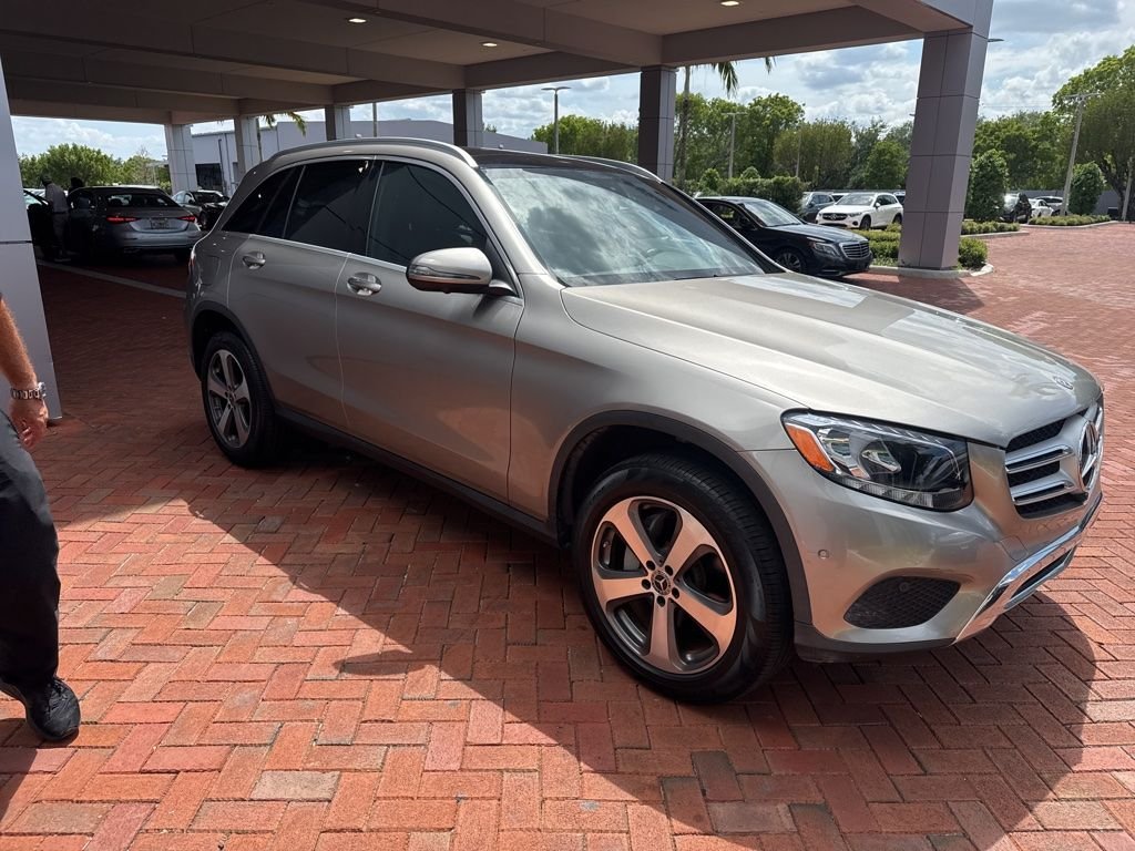 2019 Mercedes-Benz GLC GLC300 4MATIC's photo