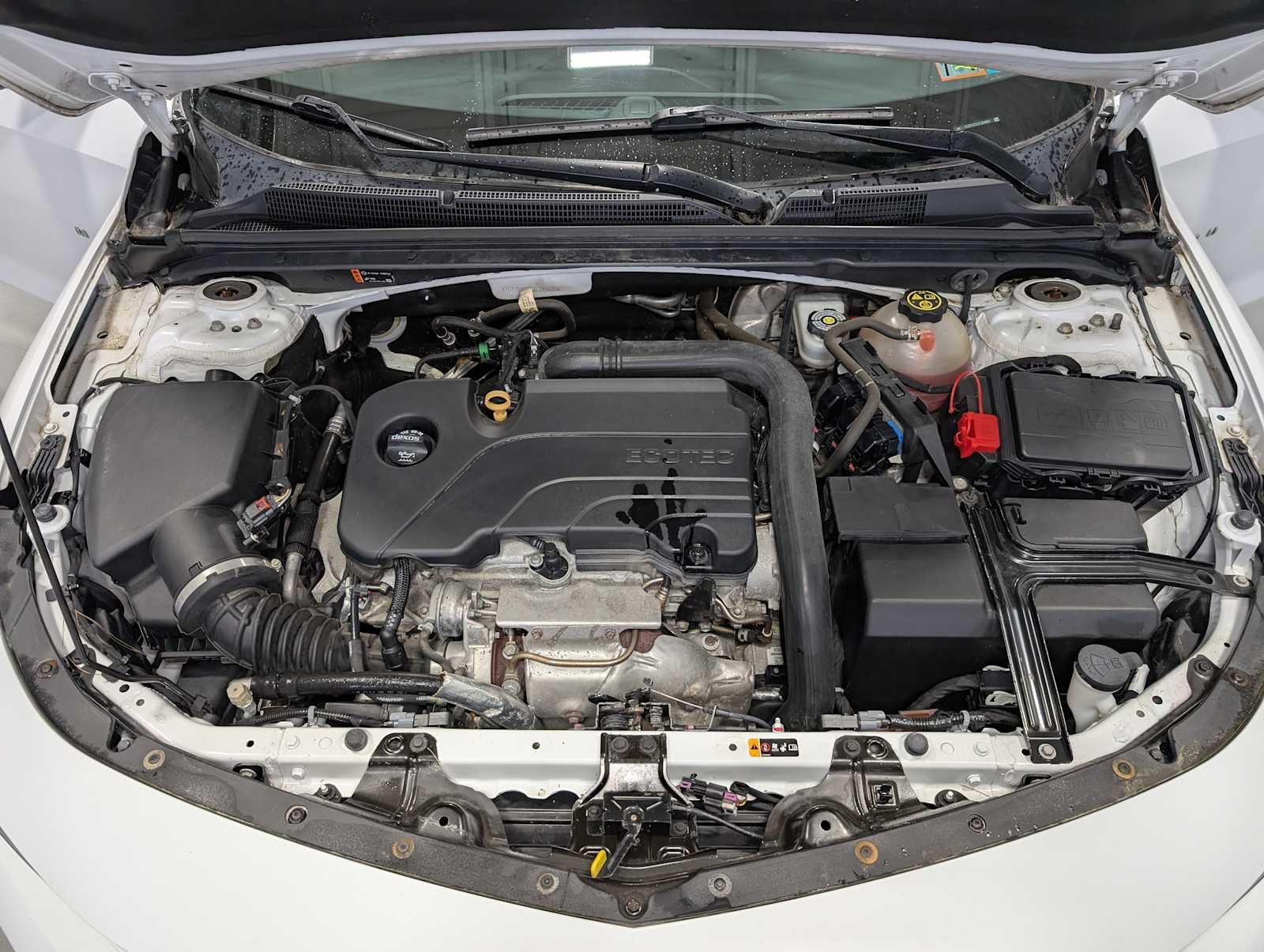 Used 2018 Summit White Chevrolet LS image 14