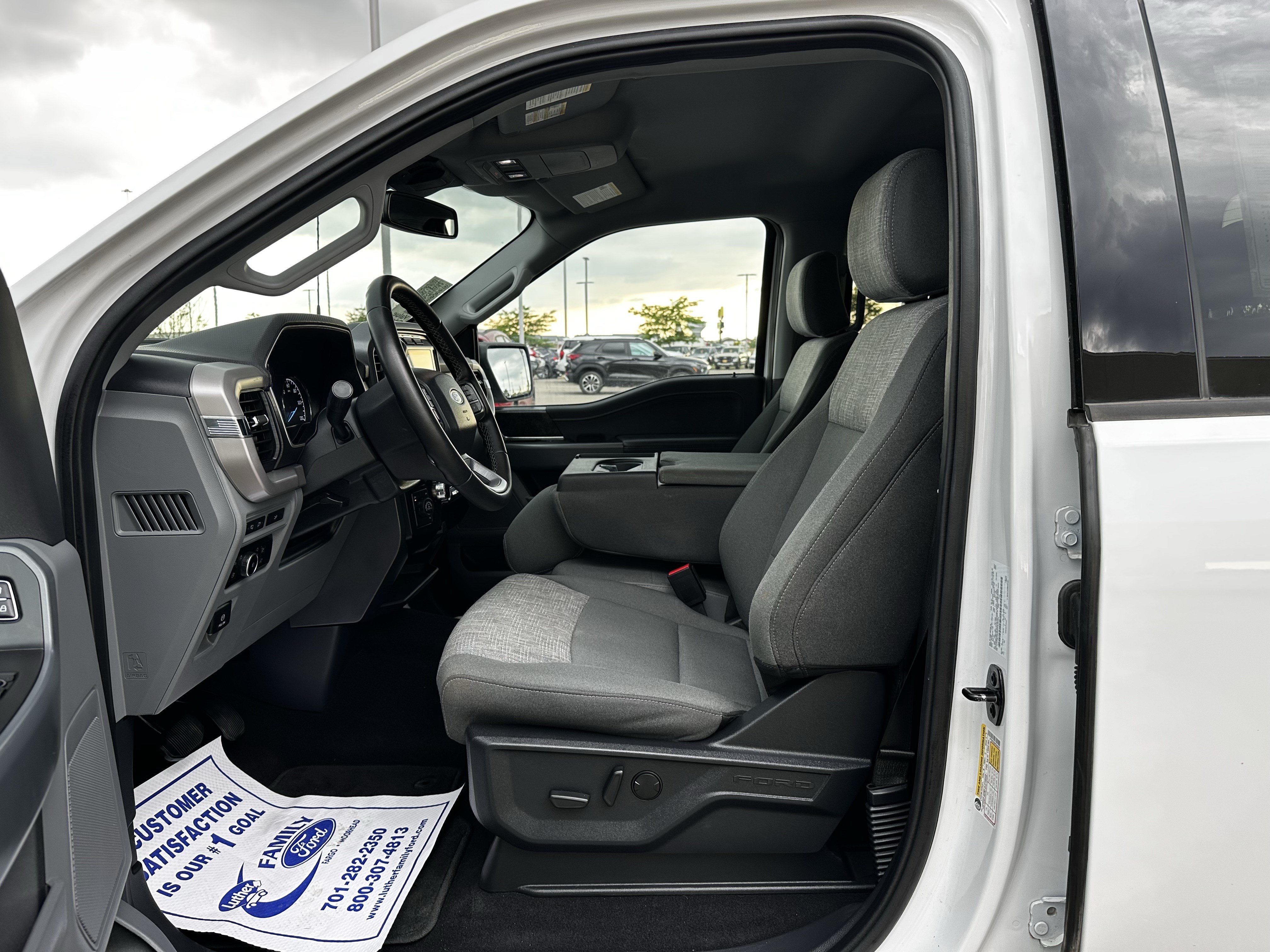 Certified Used 2023 Oxford White Ford XLT image 18