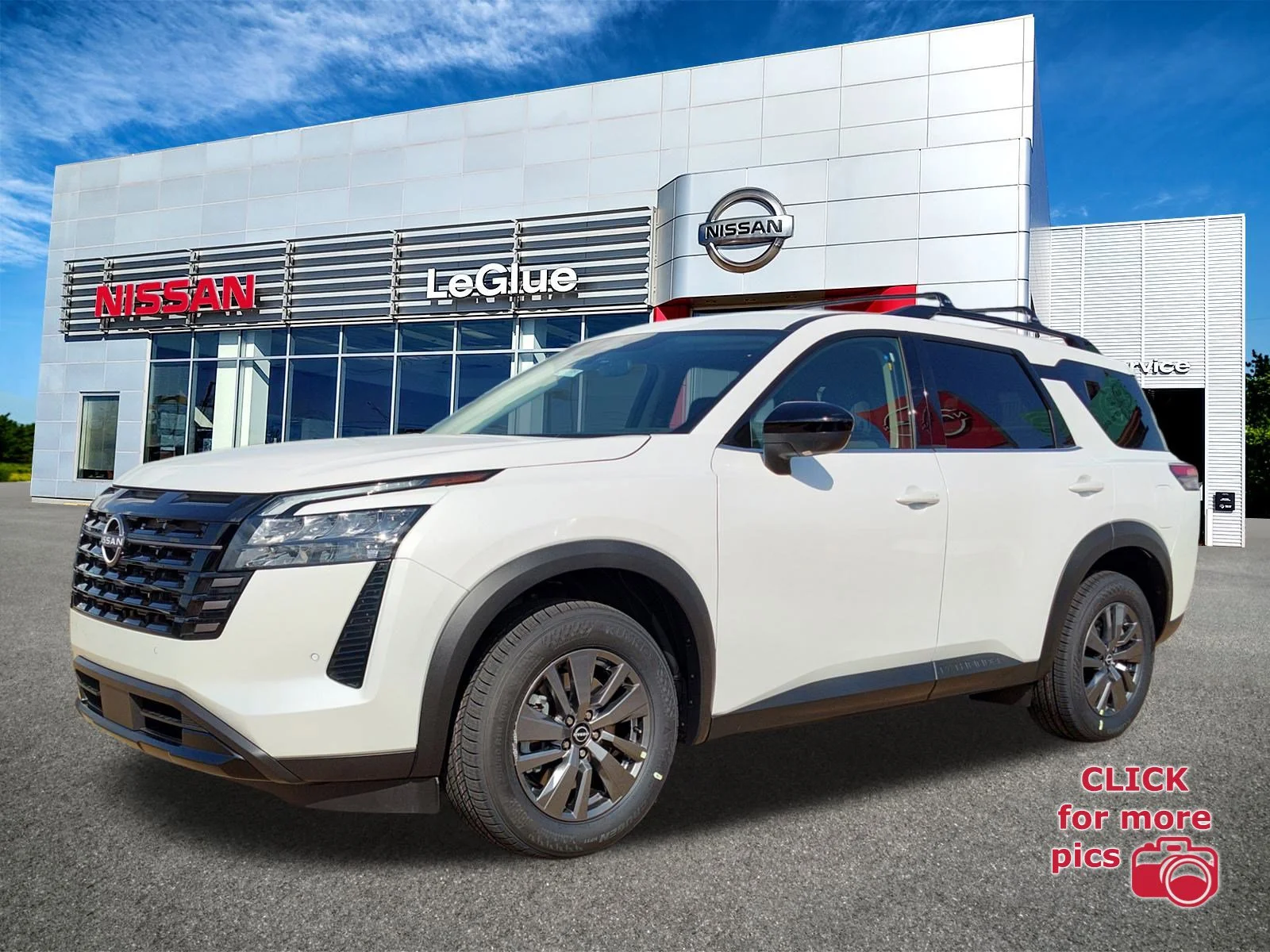2026 Nissan Pathfinder SV