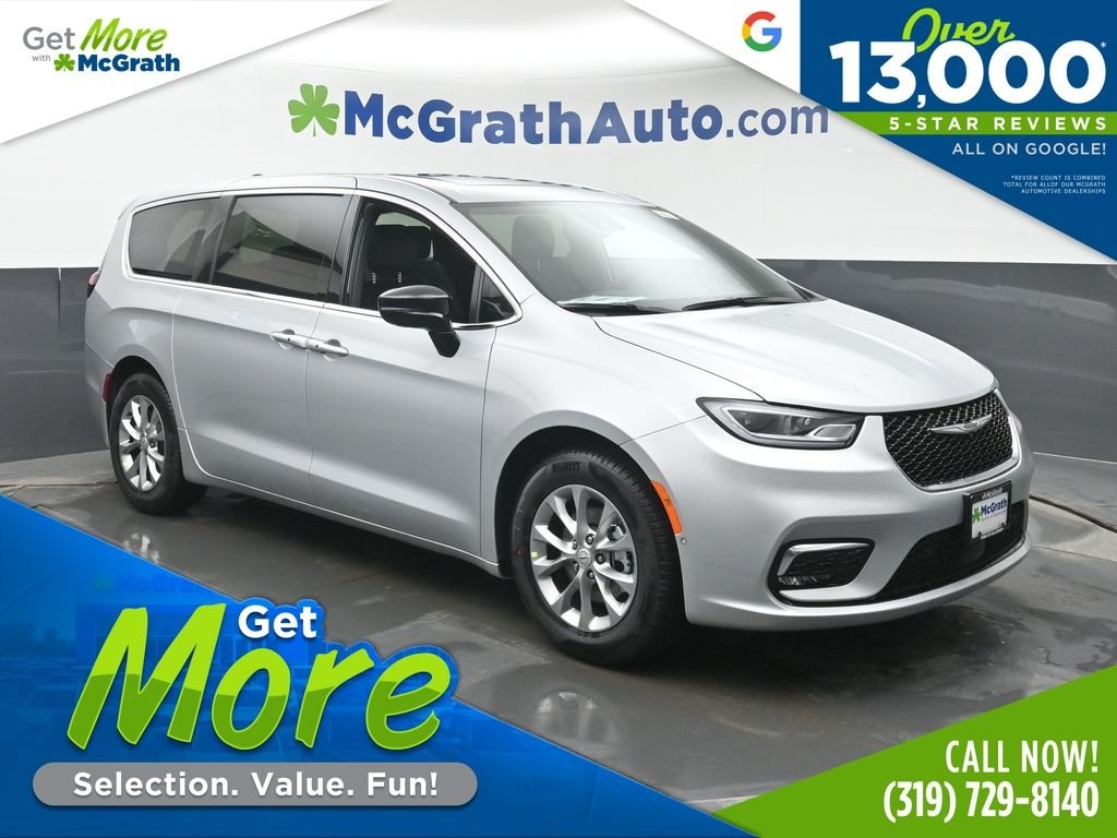 2026 Chrysler Pacifica Limited's photo