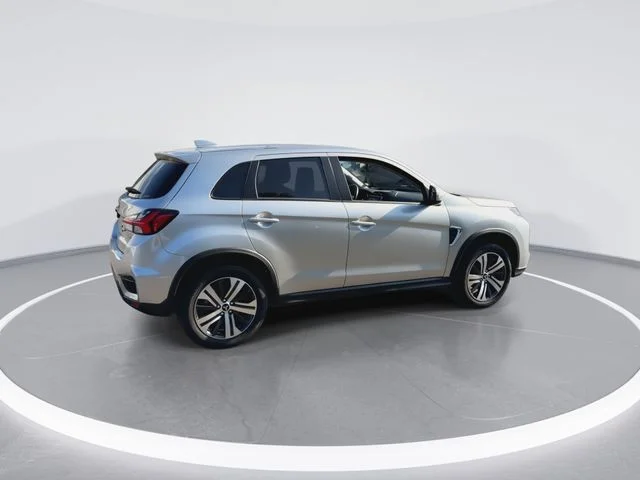 Used 2026 Silver Mitsubishi 2.0 SE image 9