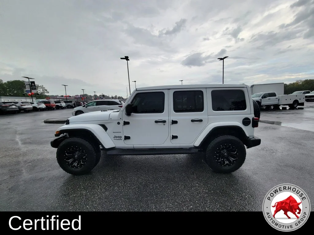 Used 2021 White Jeep Unlimited Sahara image 3