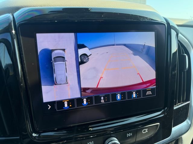 Used 2020 Red Chevrolet Premier image 21