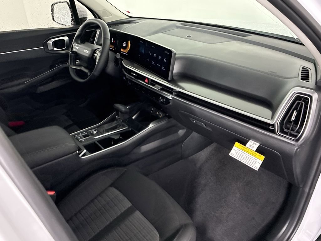 New 2026 Glacial White Pearl Kia LX image 35
