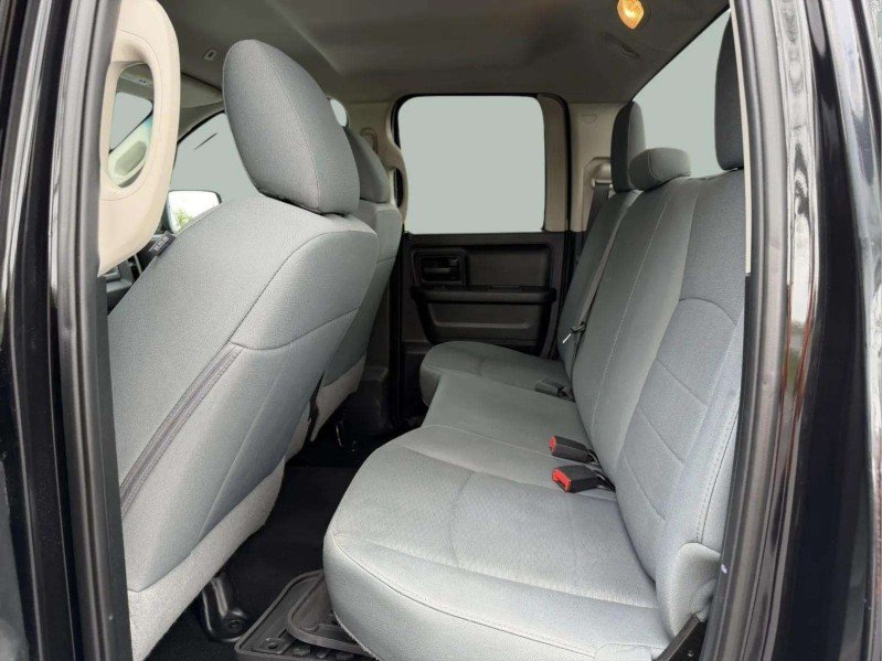 Used 2018  Ram Express image 24
