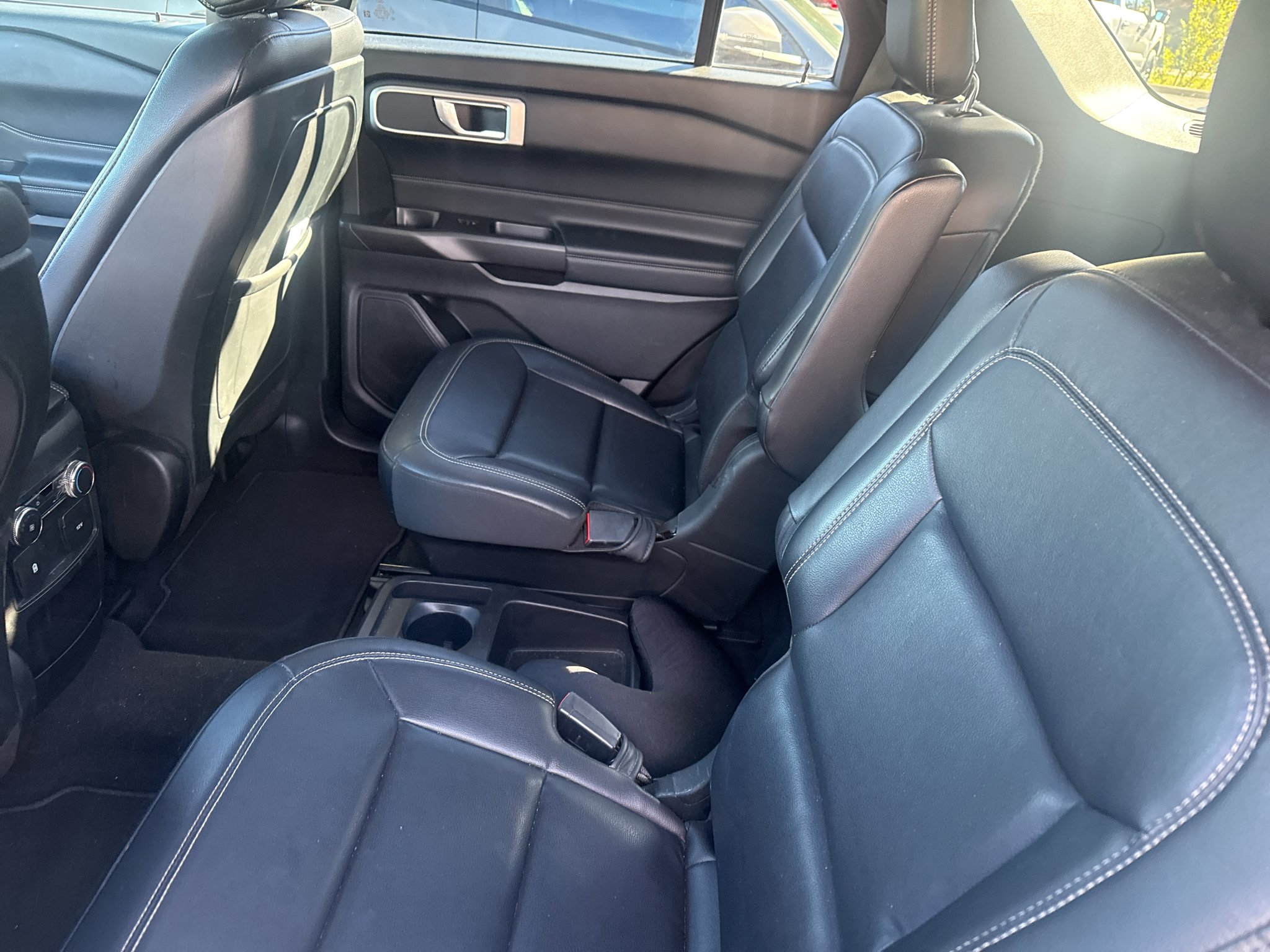 2020 Ford Explorer XLT - Photo 6