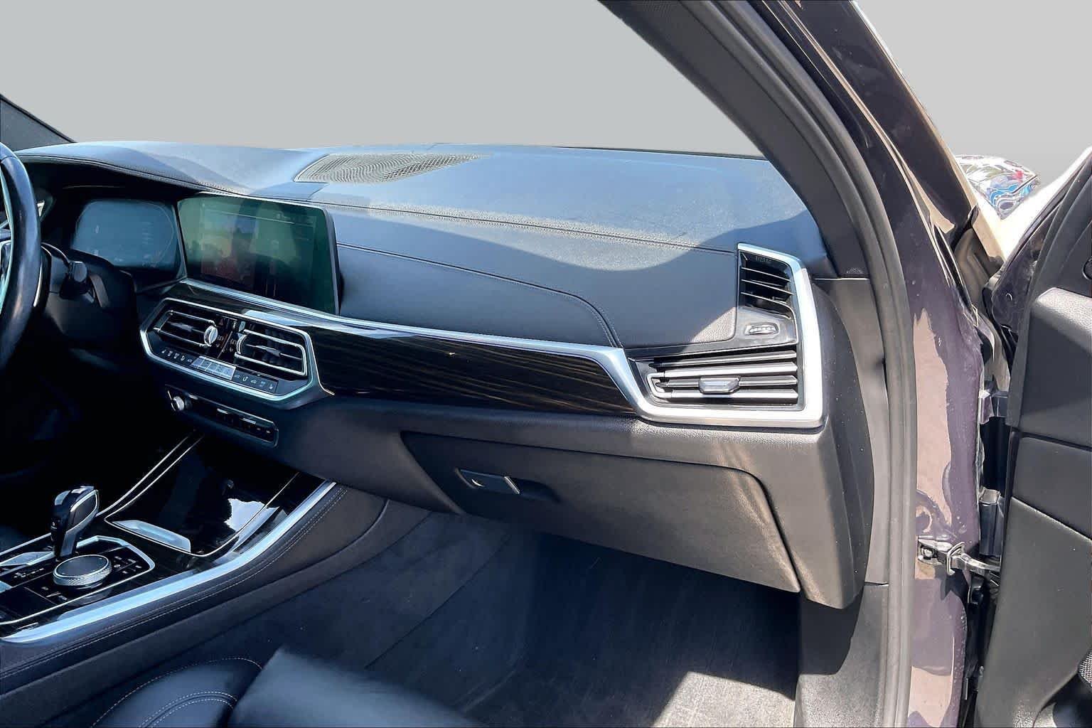 Used 2020 Arctic Gray Metallic BMW sDrive40i image 18