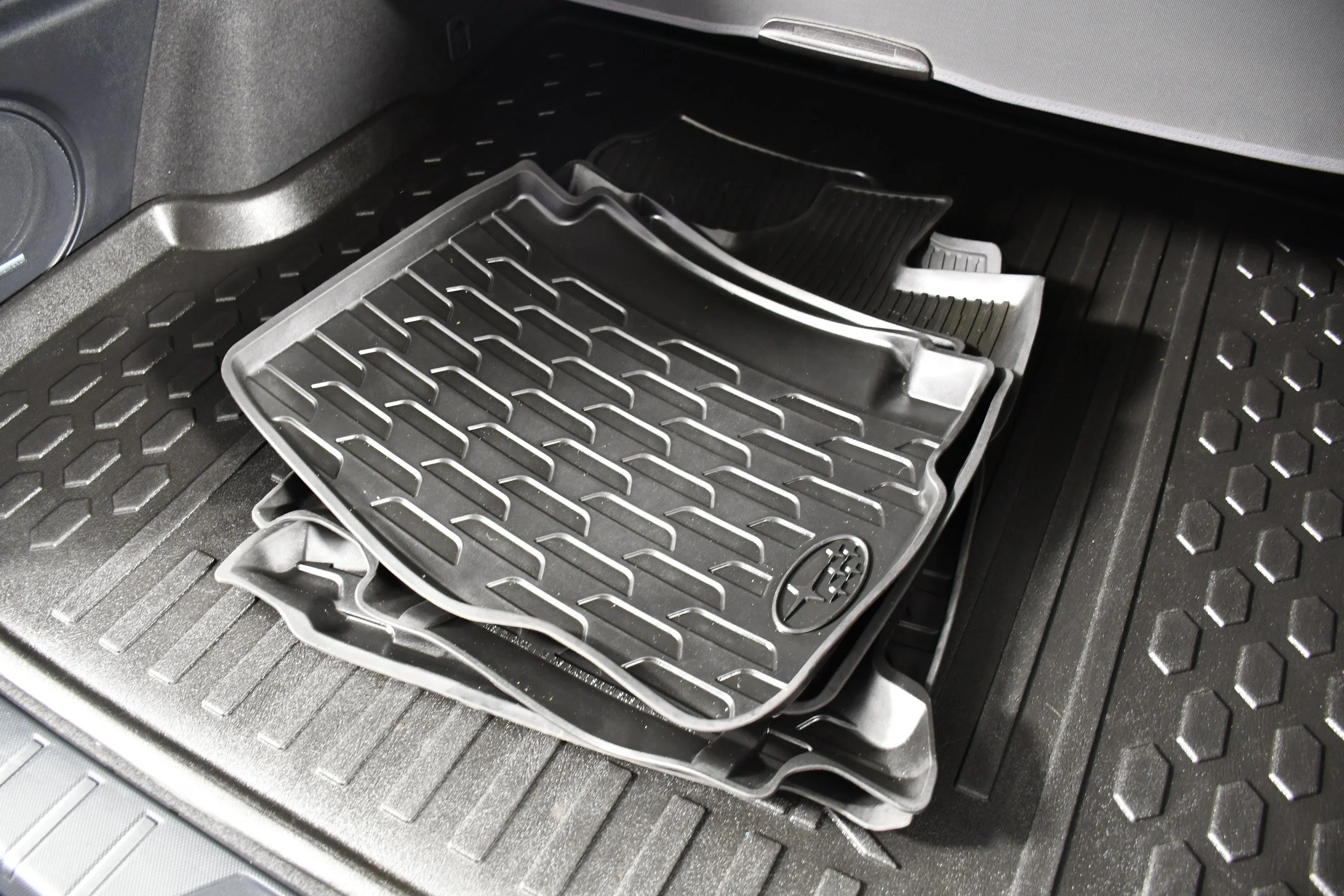 Used 2020 Tungsten Metallic Subaru Limited image 49