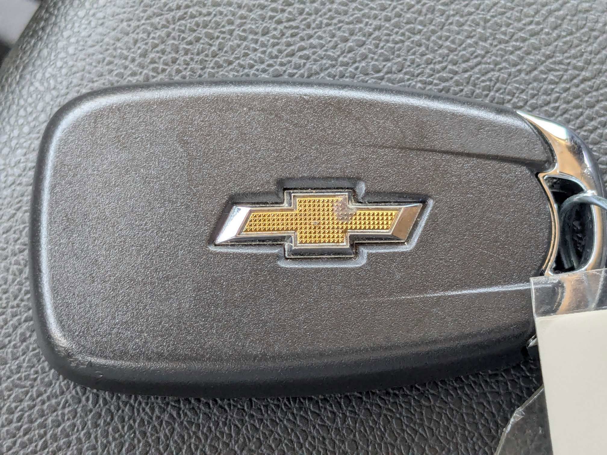 Used 2025 Mosaic Black Metallic Chevrolet LT image 36