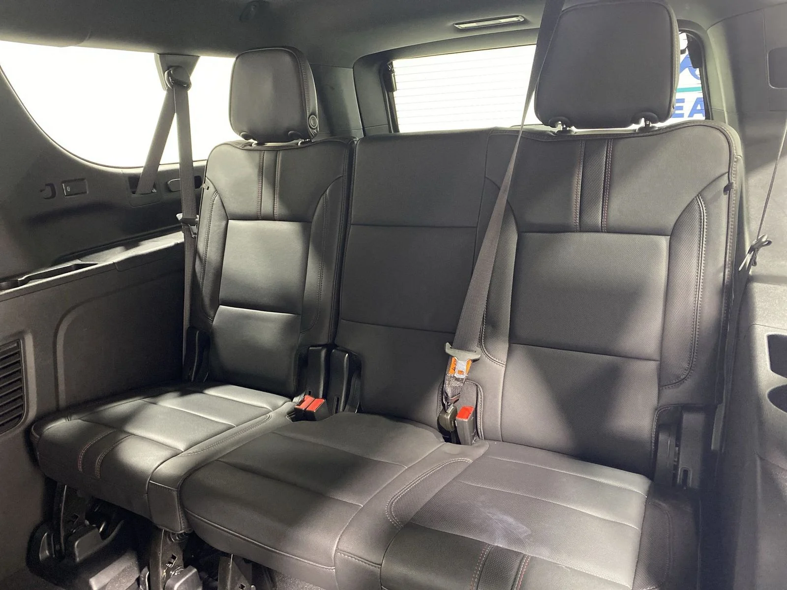 2024 Chevrolet Suburban RST - Photo 24