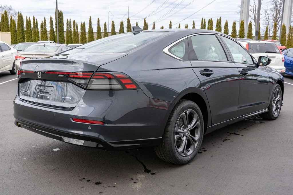 New 2026 Meteorite Gray Metallic Honda EX-L image 6