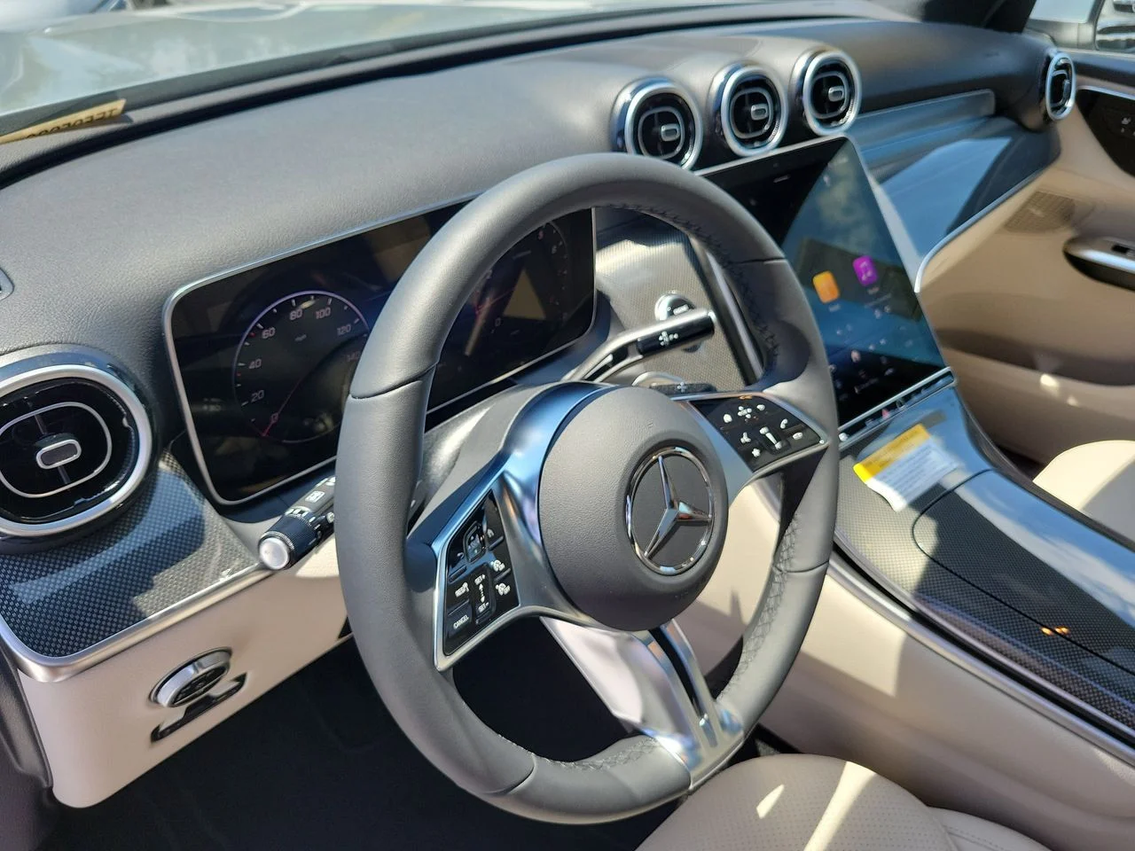 New 2026 Cirrus Silver Metallic Mercedes-Benz GLC 300 image 23