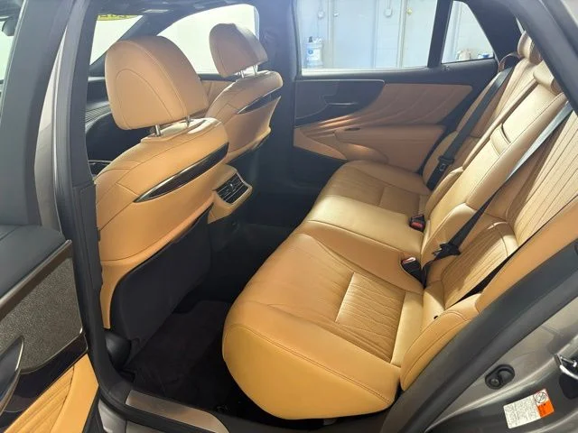 Used 2022 Silver Lexus 500 Base image 18