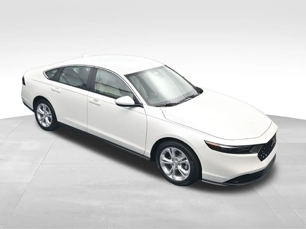 New 2026 Platinum White Pearl Honda LX image 32