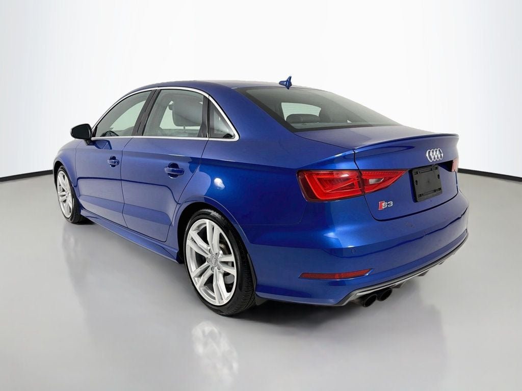 Used 2016 Sepang Blue Pearl Effect Audi 4dr Sedan quattro 2.0T Premium Plus image 5