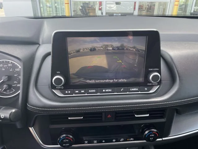 2025 Nissan Rogue SV - Photo 23