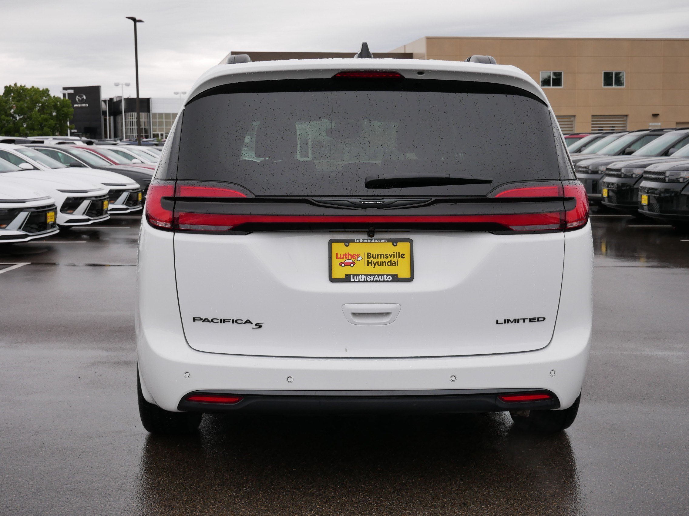 2026 Chrysler Pacifica Limited - Photo 6