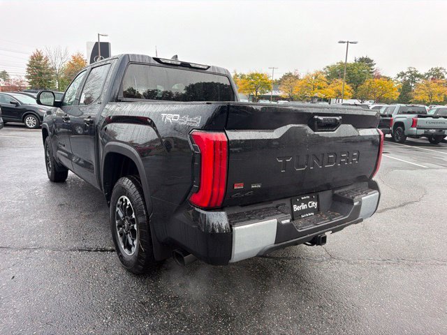 New 2026 Midnight Black Metallic Toyota  SR5 image 9