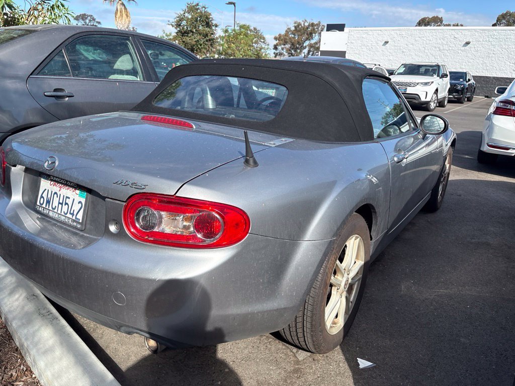 Used 2012 Liquid Silver Metallic Mazda Sport image 5