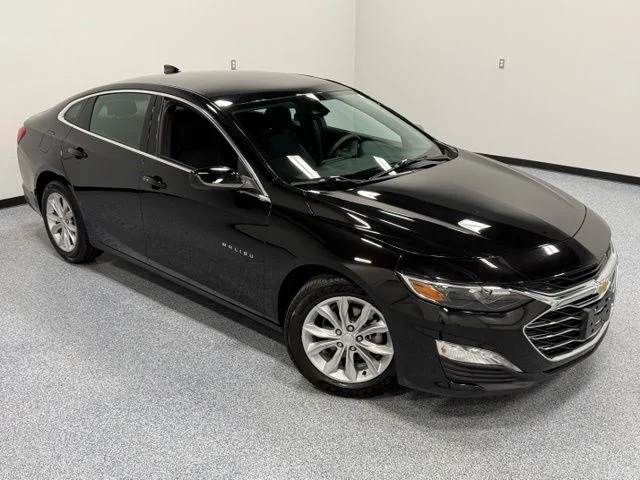 Used 2025 Black Chevrolet LT image 36