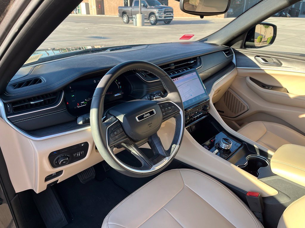 Certified Used 2024 Gray Jeep 4xe image 13