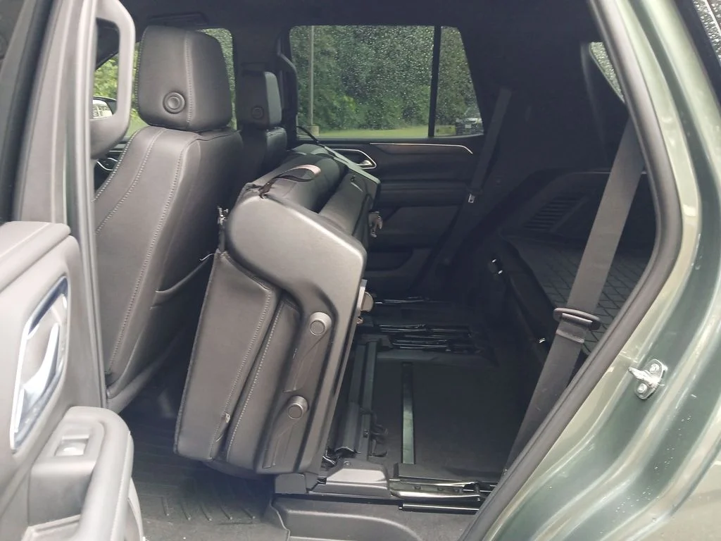 Used 2023 Green Chevrolet Z71 image 32