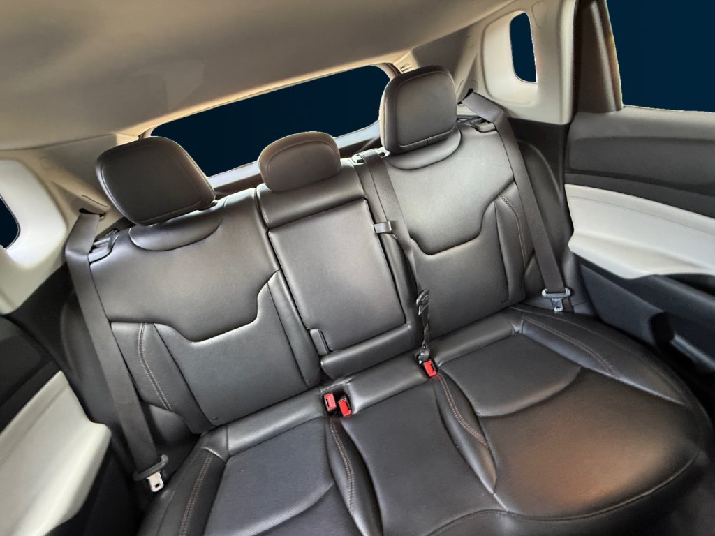 Used 2022 Red Jeep Limited image 18