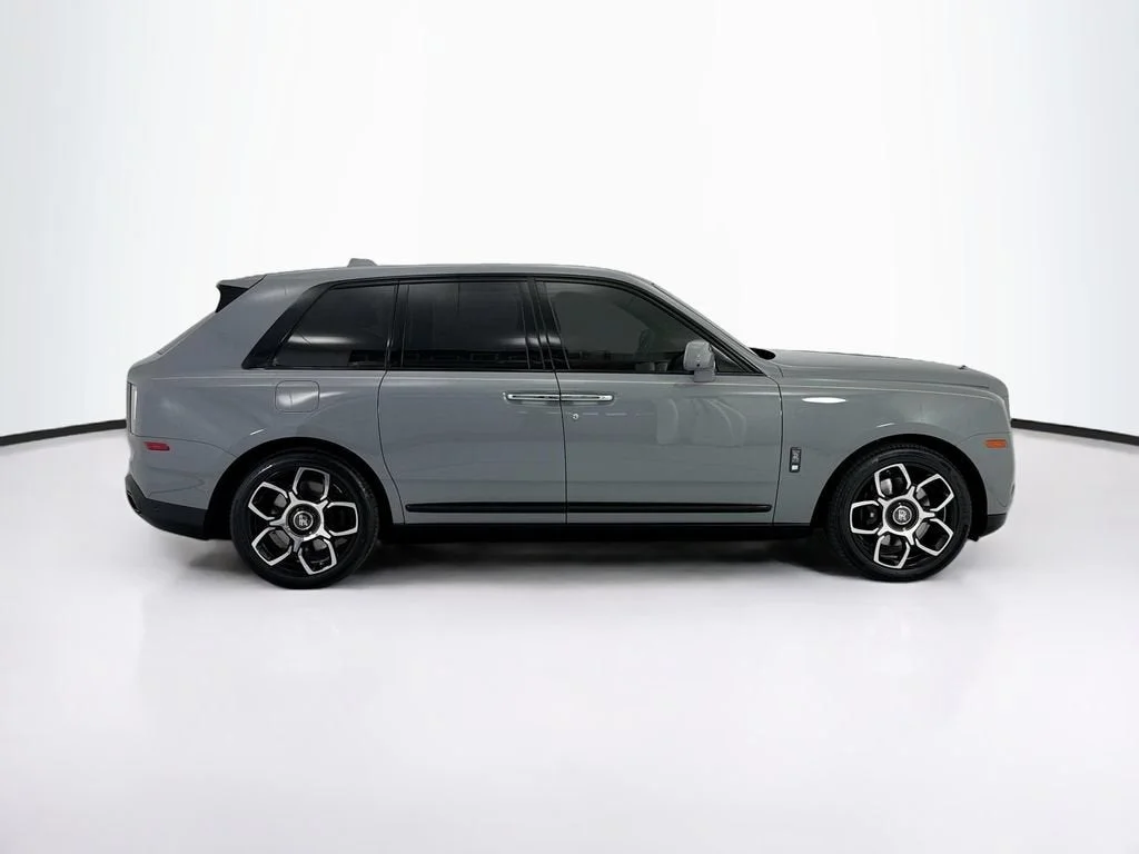 Used 2022 Burnout Gray Rolls-Royce Black Badge image 4