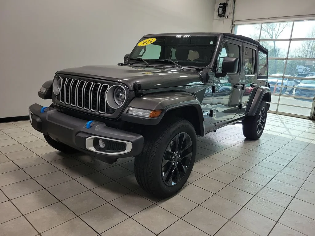 Used 2024 Gray Jeep Sahara 4xe image 8