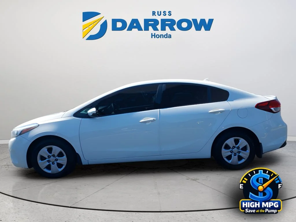 Used 2017 White Kia LX image 2