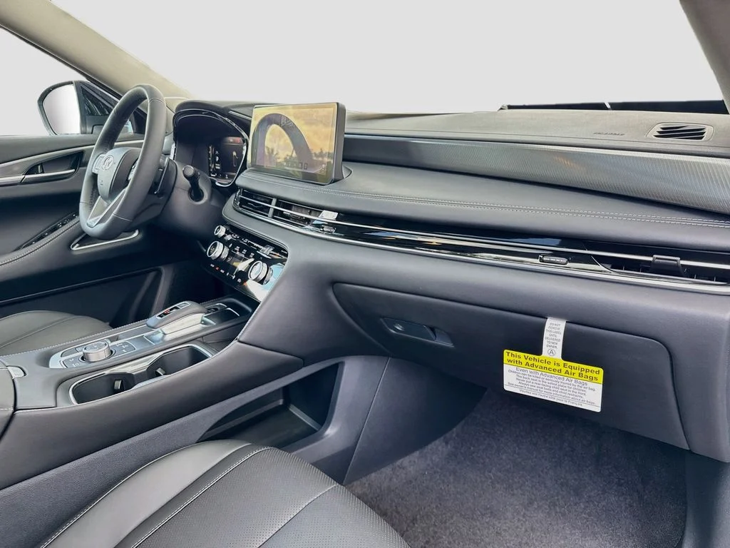 New 2027 Gray INFINITI LUXE image 32