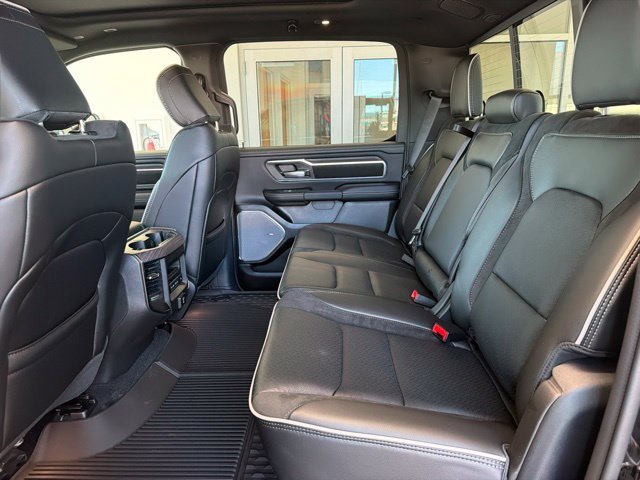 New 2027 Diamond Black Crystal Pearl-Coat Exterior Paint RAM Laramie image 13