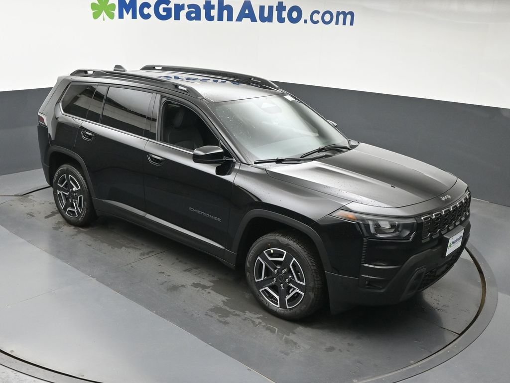 New 2026 Diamond Black Crystal Pearlcoat Jeep Laredo image 3