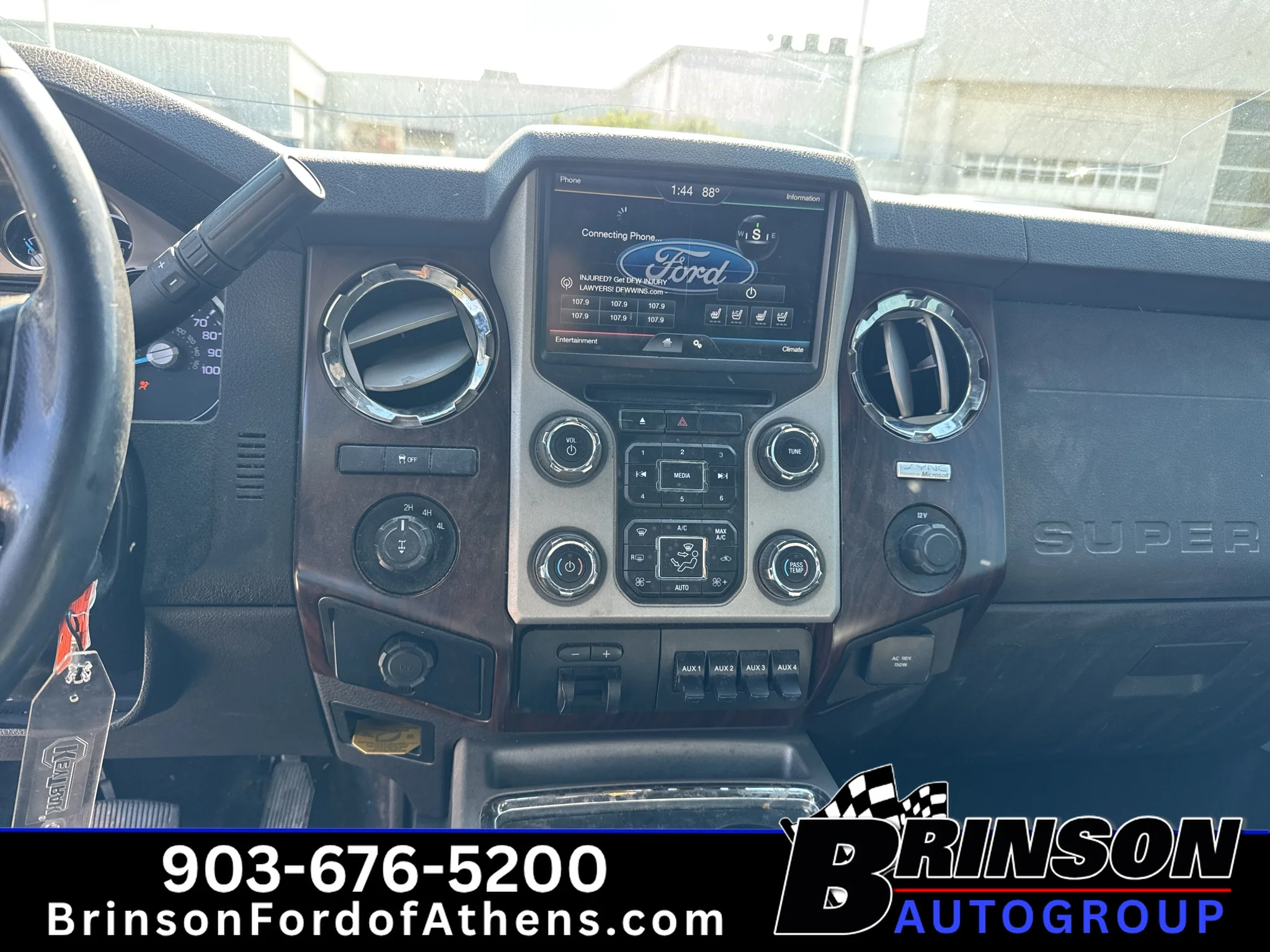 Used 2014 White Platinum Tri-Coat Metallic Ford Lariat image 14