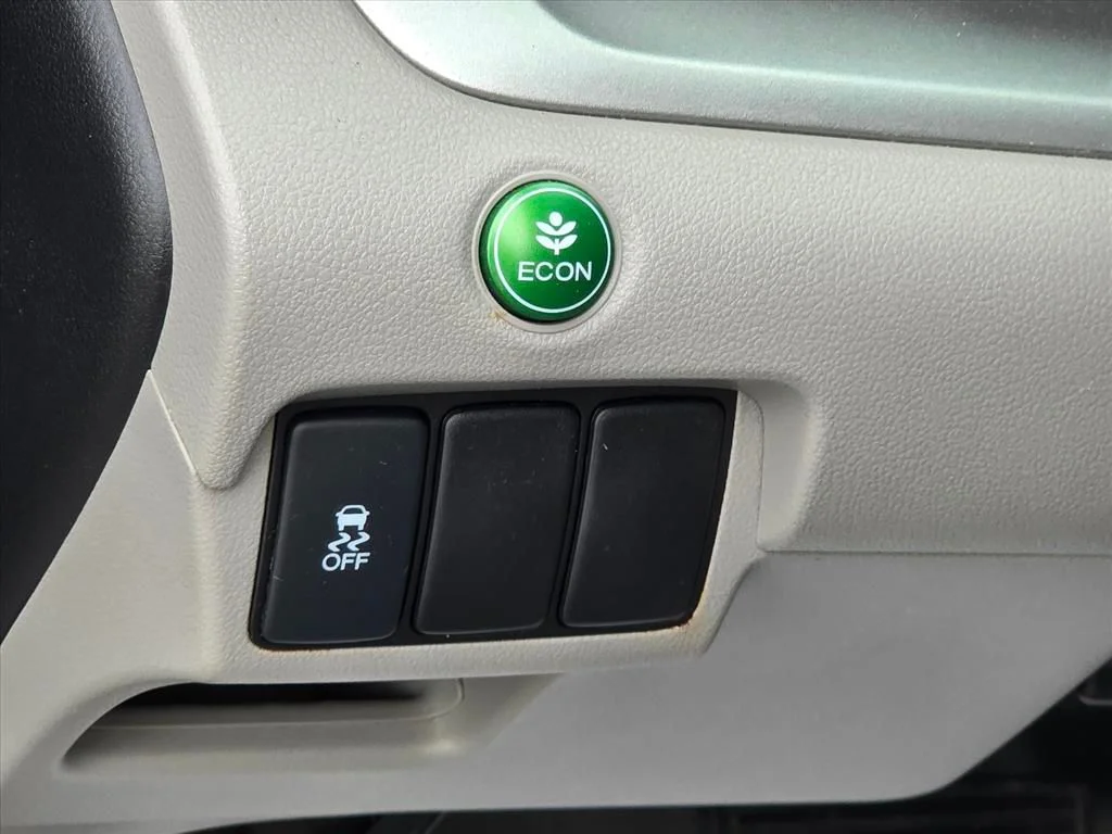 Used 2012 Silver Honda LX image 8