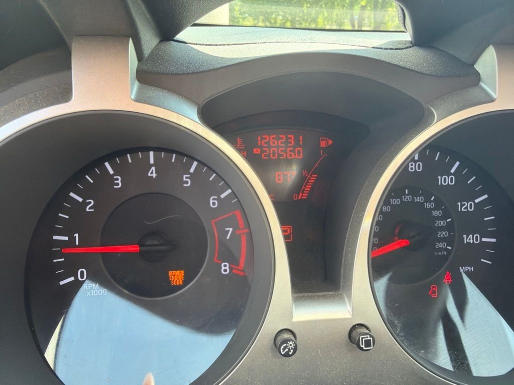 Used 2013 Red Nissan SL image 12