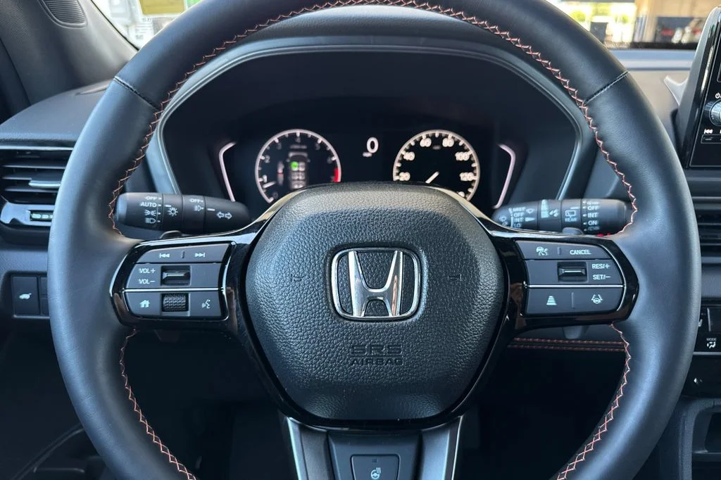 Used 2025 Lunar Silver Metallic Honda TrailSport image 25
