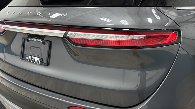 Used 2025 Asher Gray Metallic Clearcoat Lincoln Premiere image 37