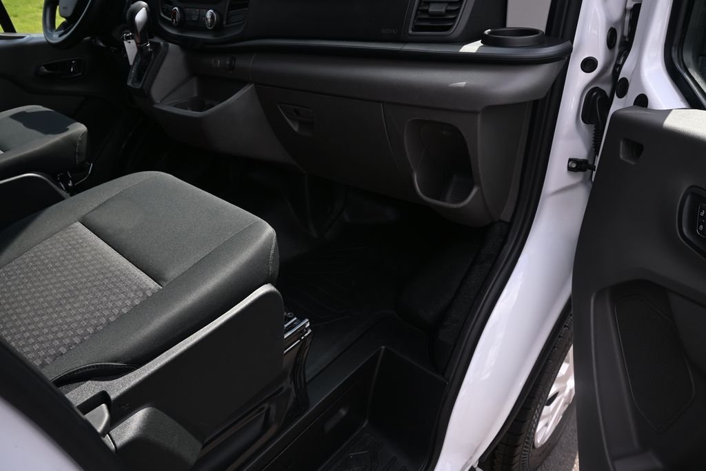 Used 2025 White Ford Base image 16