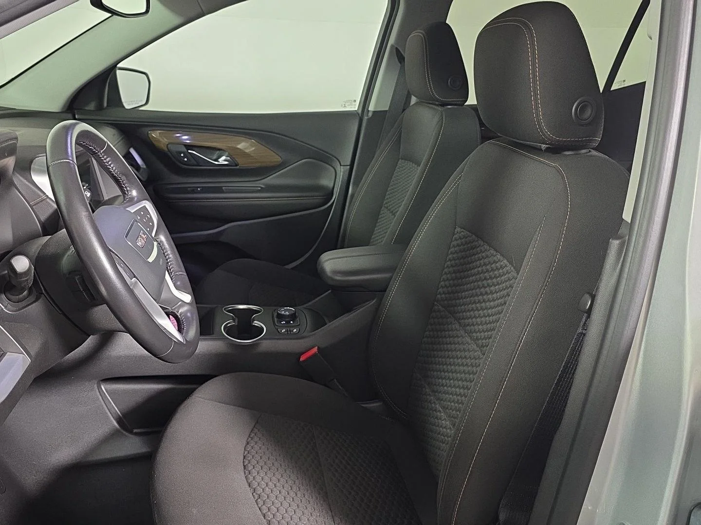 Used 2020 Quicksilver Metallic GMC SLE image 13